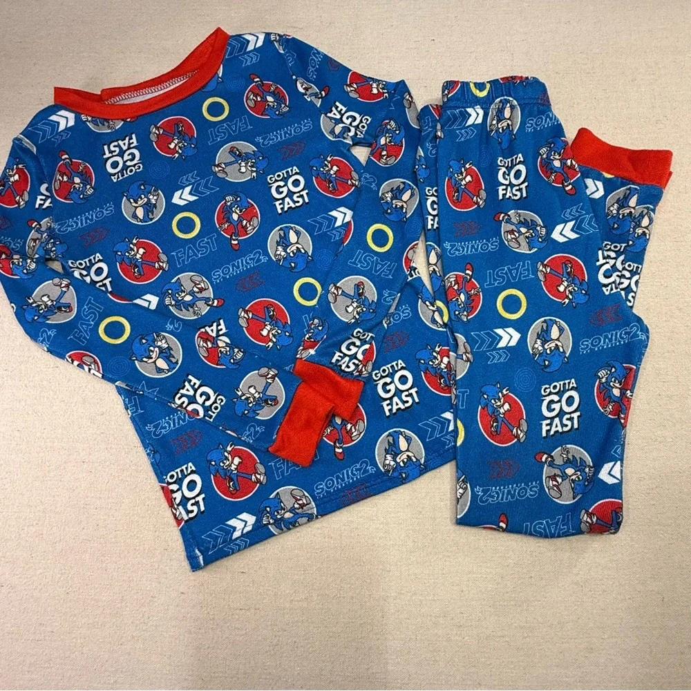 Sonic 2 - Kids Pajama Set with Fun Blue and Red Design - Size 8